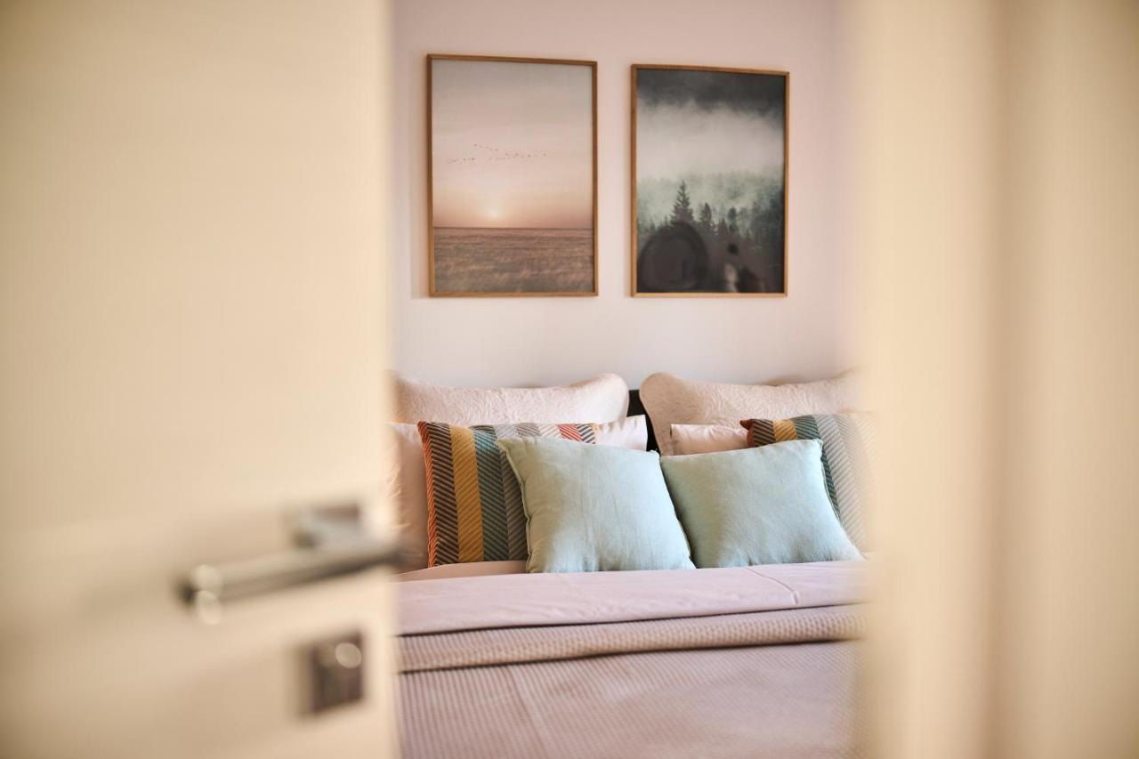 Brand New 1 Bedroom Apartment With Backyard Near The Beach! ポレッチ エクステリア 写真